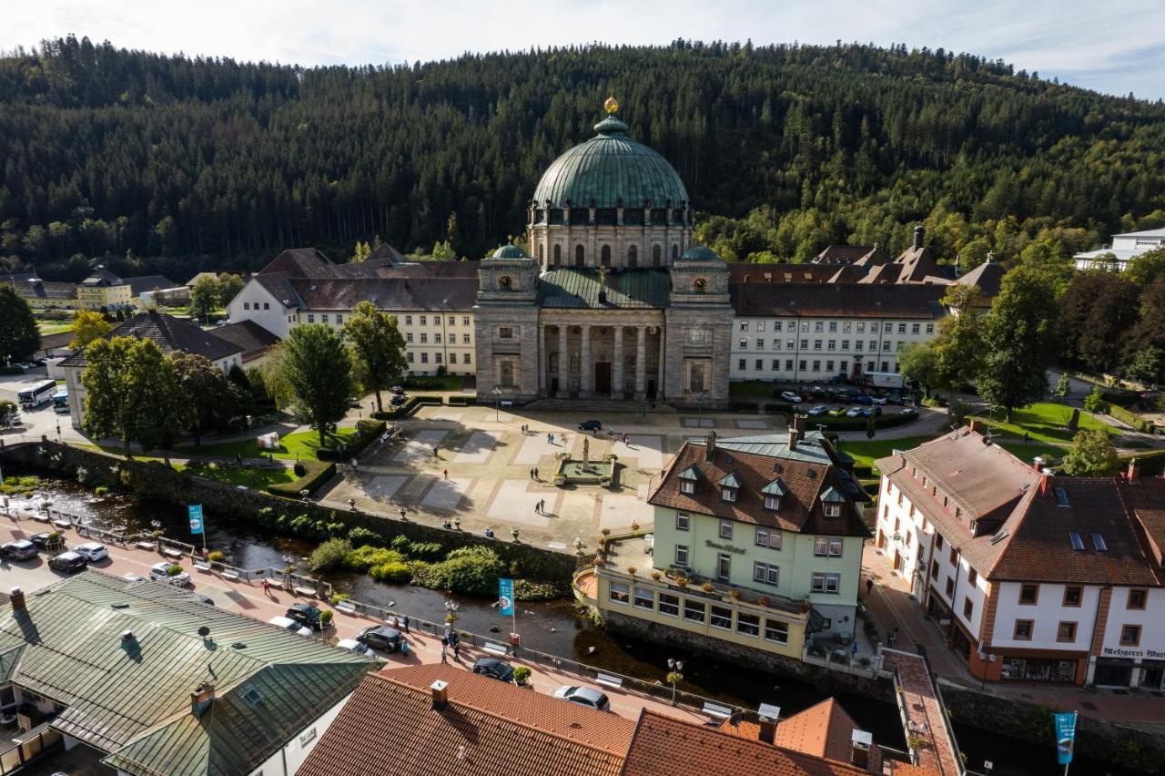 Dom-Hotel St. Blasien Exterior foto